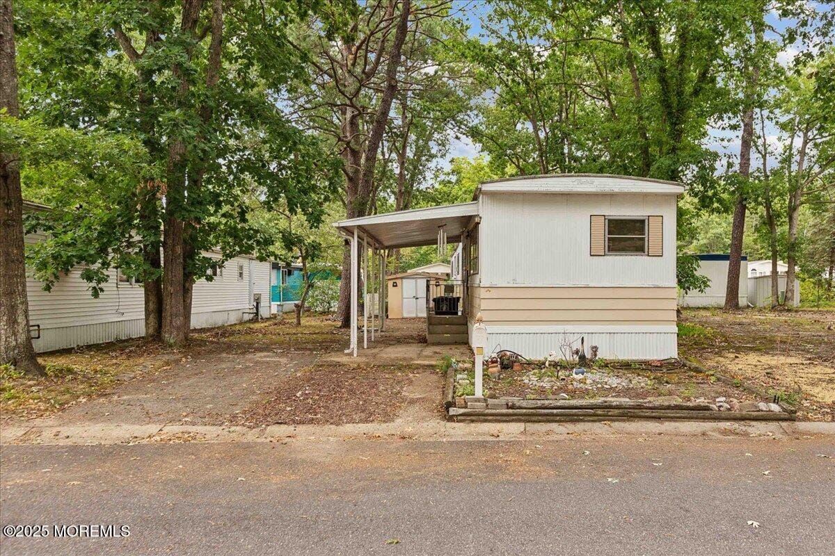 309 Roberts Road Image 1