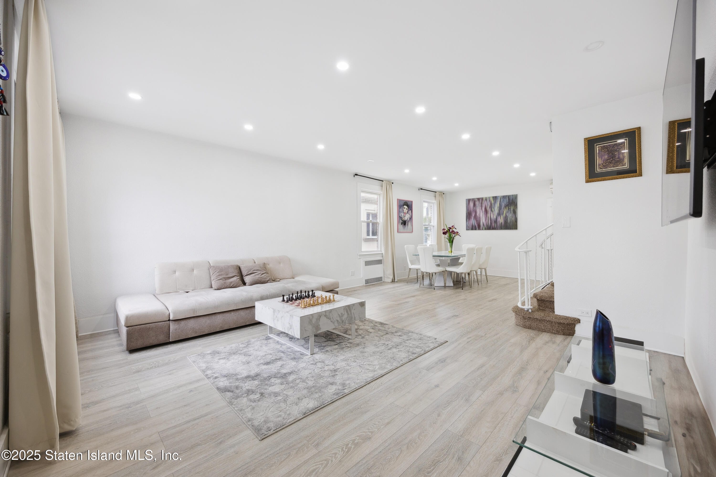 17 Coleridge Street Image 3