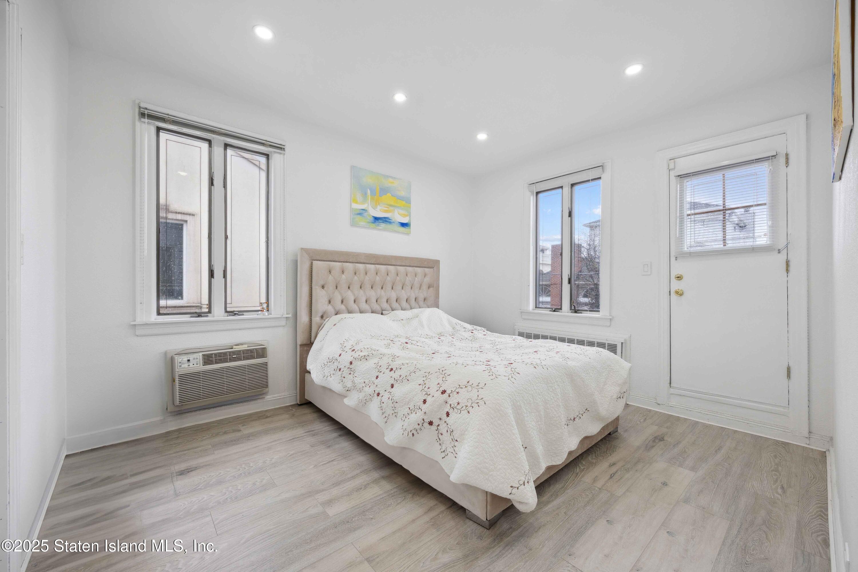 17 Coleridge Street, Brooklyn, NY, 11235 image 16