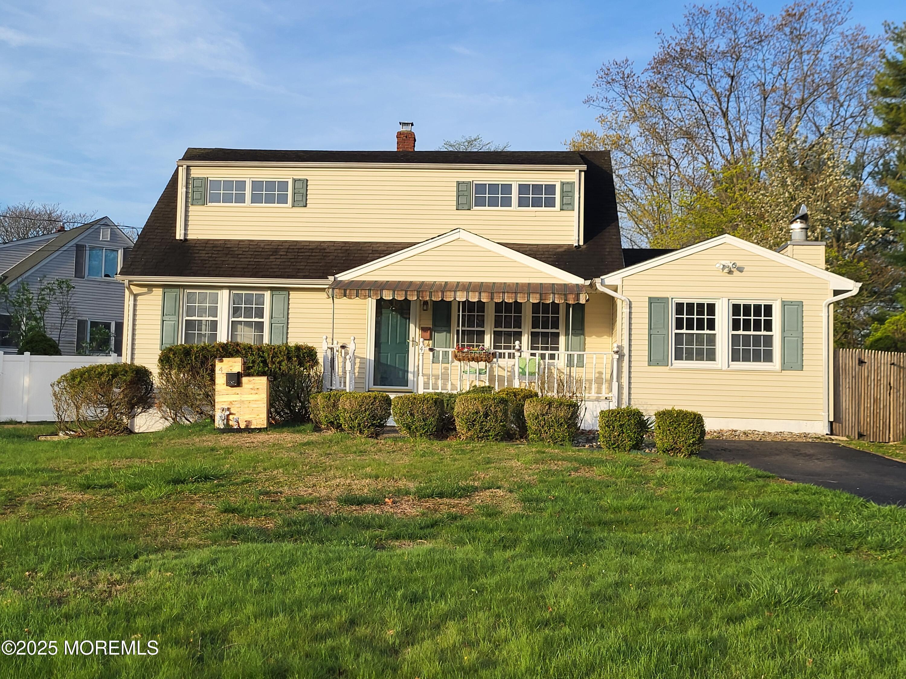 4 Lloyd Place Image 2