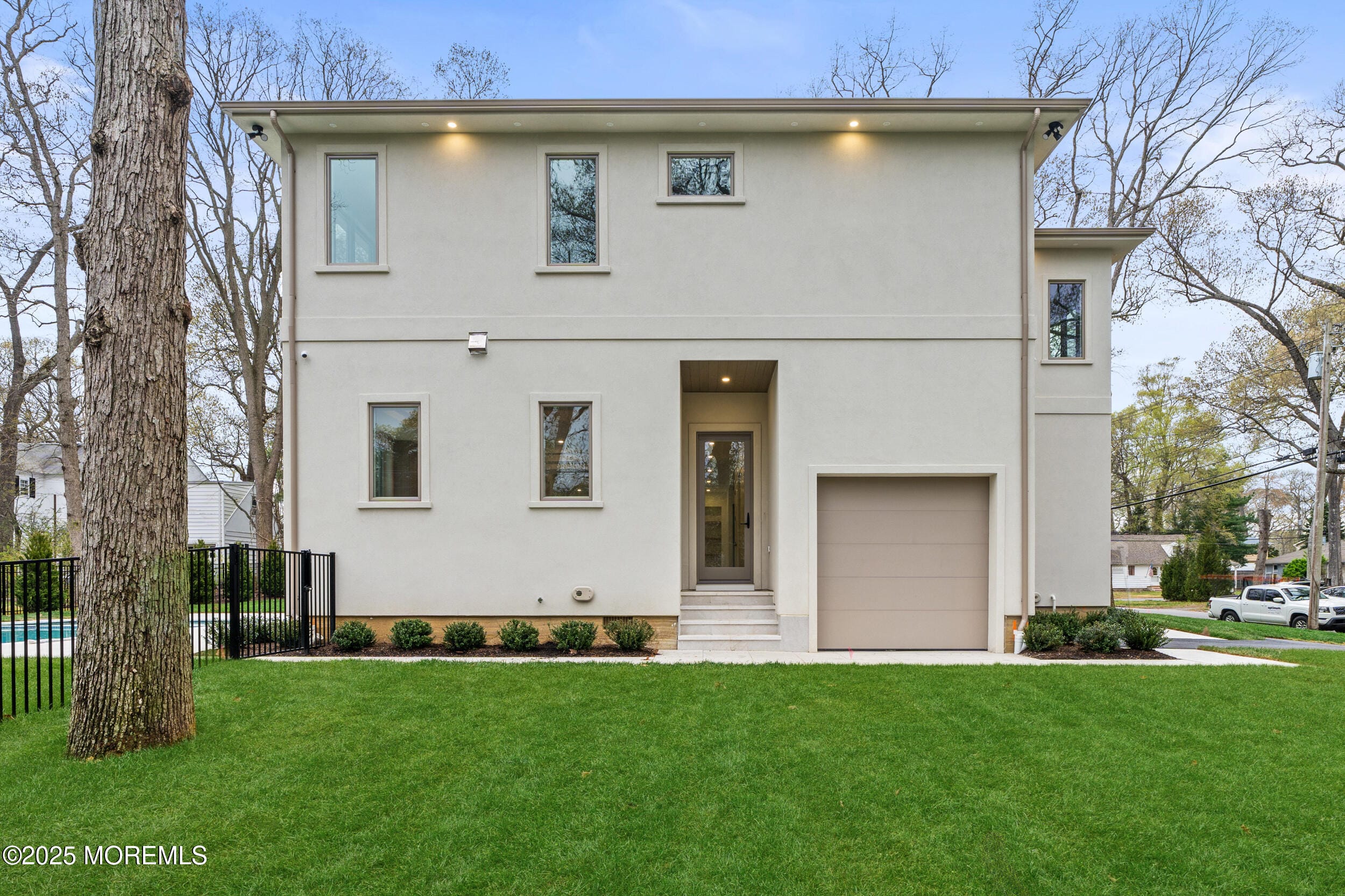 428 Wells Avenue Image 2