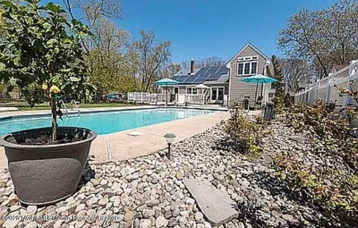 24 Barbara Lane Image 2