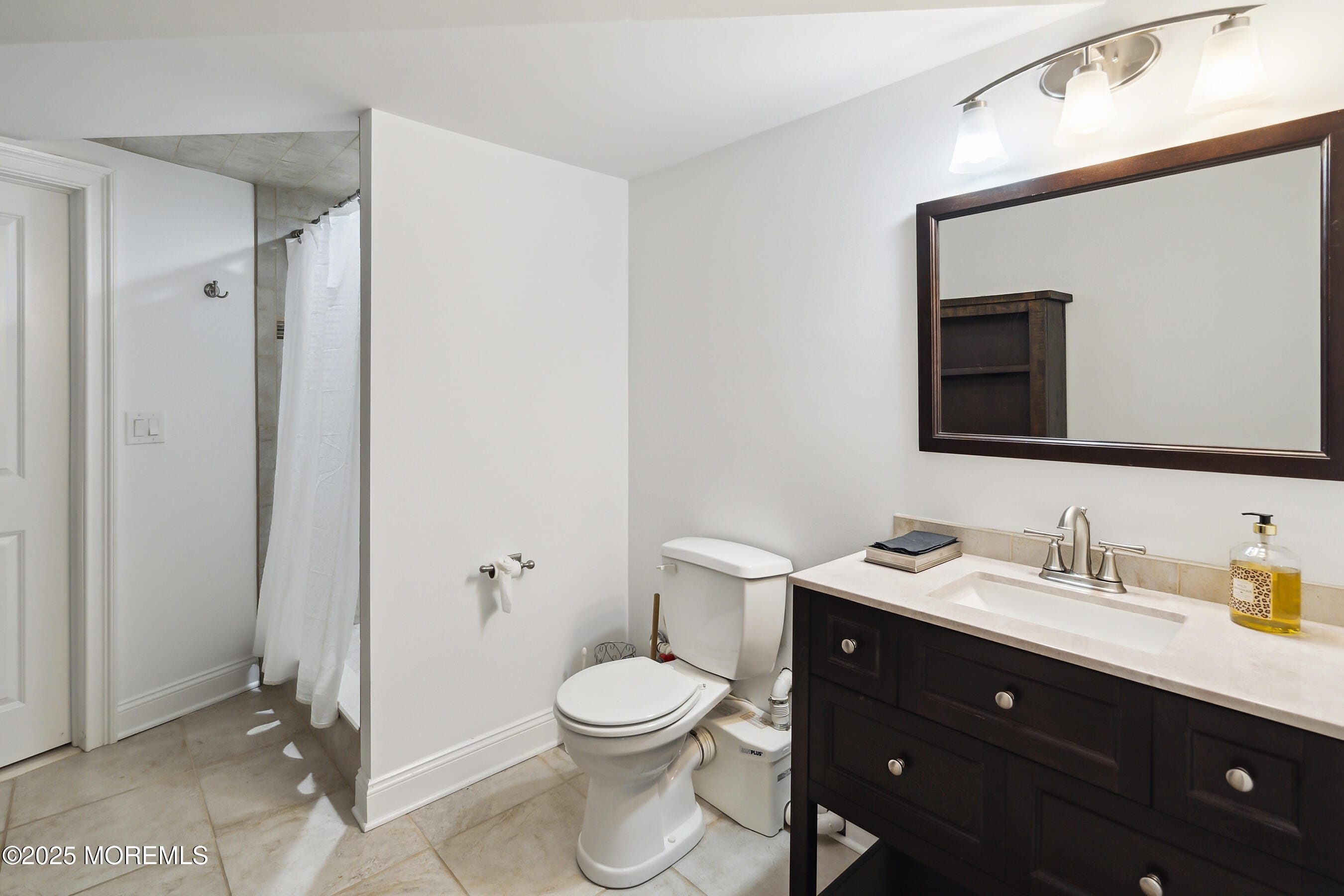 128 Birch Avenue, Little Silver, NJ, 07739 image 24