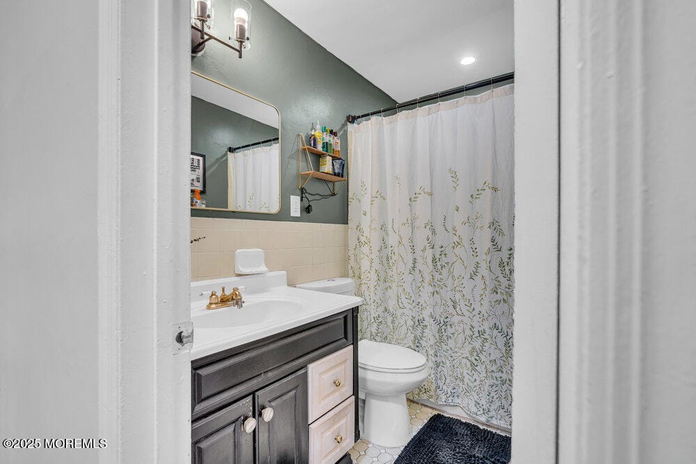 8 Michelle Avenue, Old Bridge, NJ, 08857 image 22