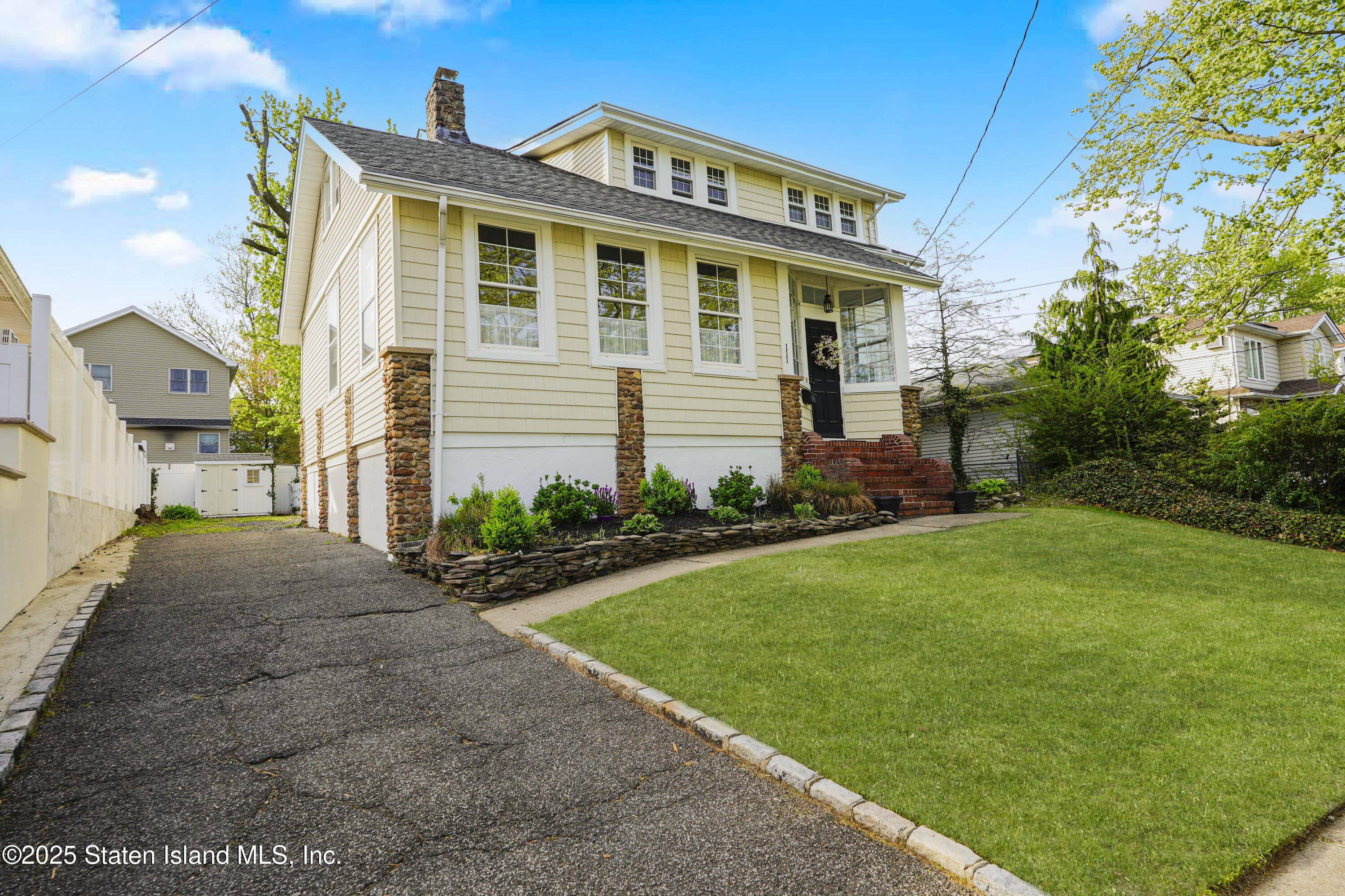 111 David Street Image 1