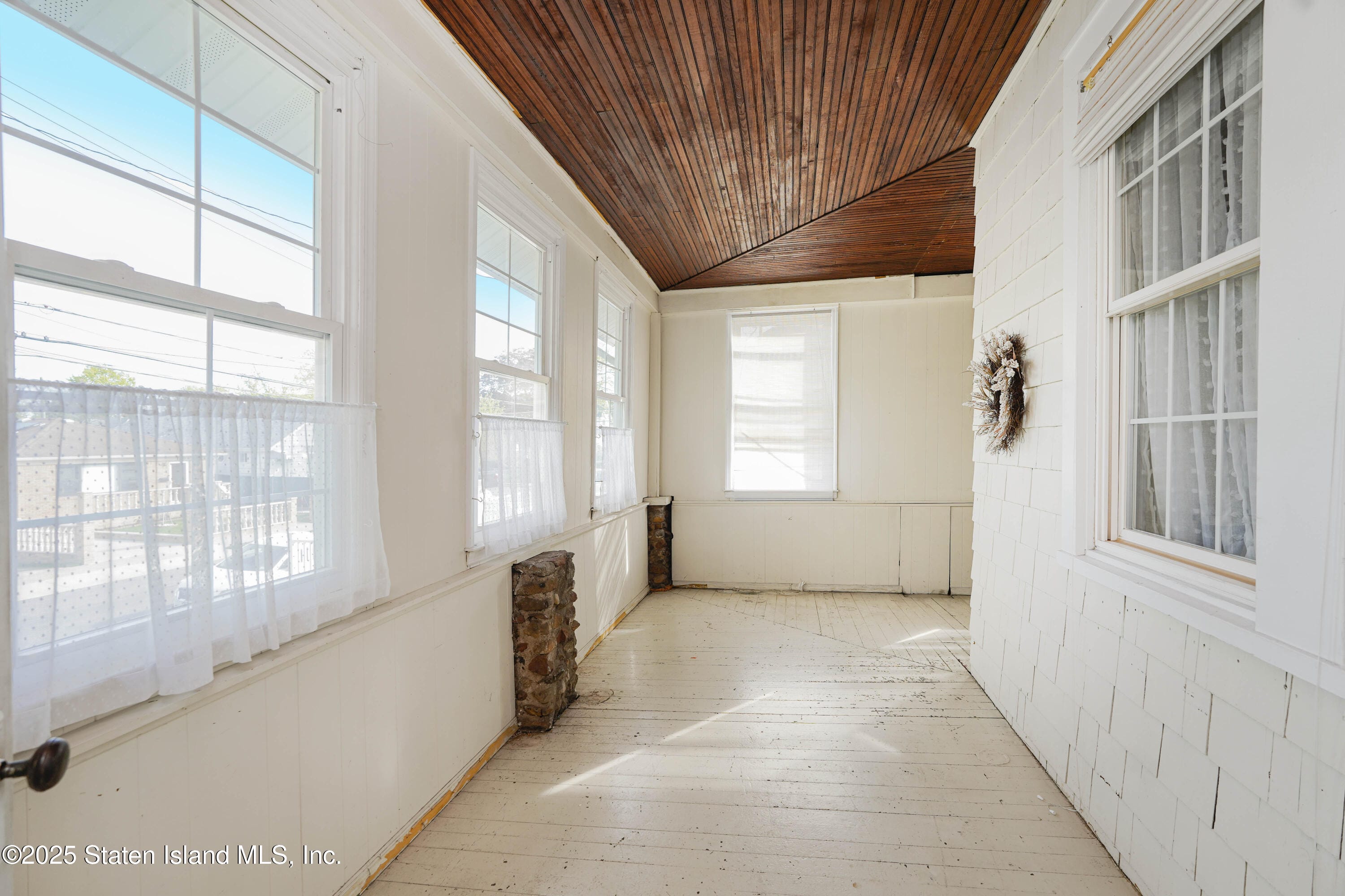 111 David Street Image 5