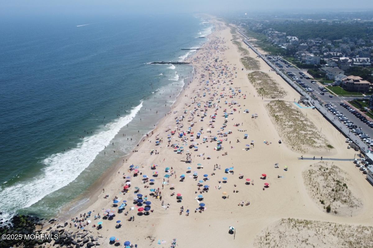 2174 Begonia Avenue, Sea Girt, NJ, 08750 image 20