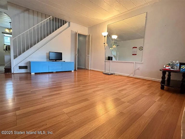 8922 Moline Street Image 2