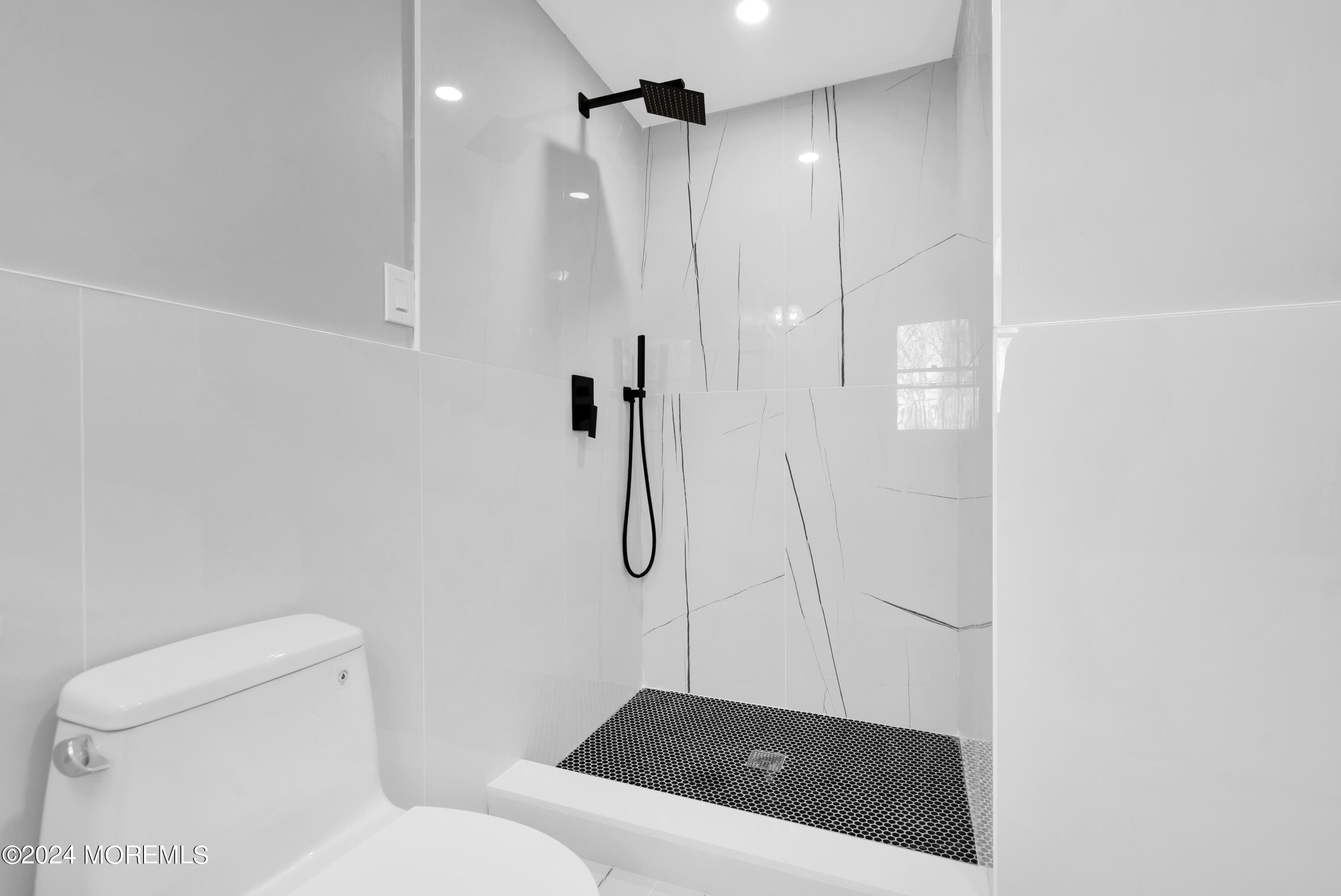 6 Afton Road, Jackson, NJ, 08527 image 58