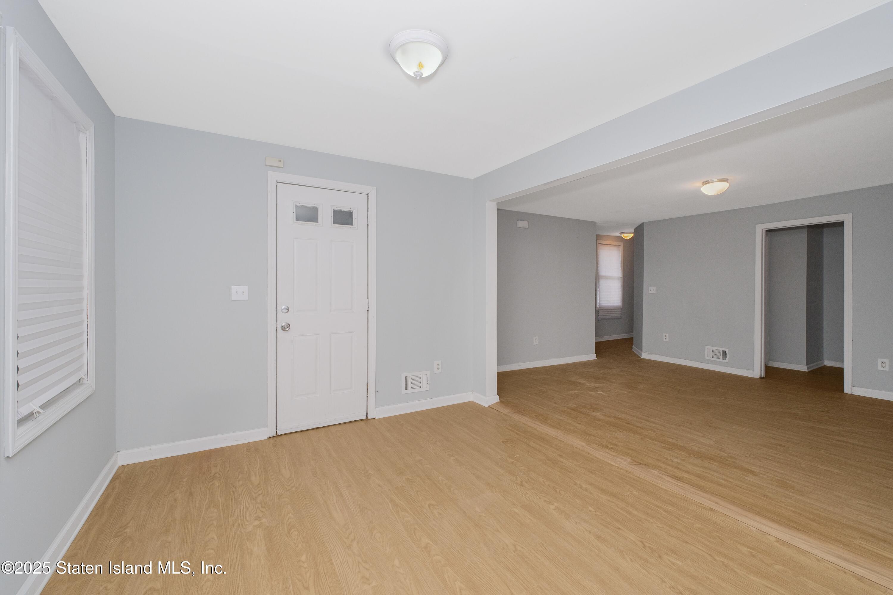 225 N Burgher Avenue, Staten Island, NY, 10310 image 13