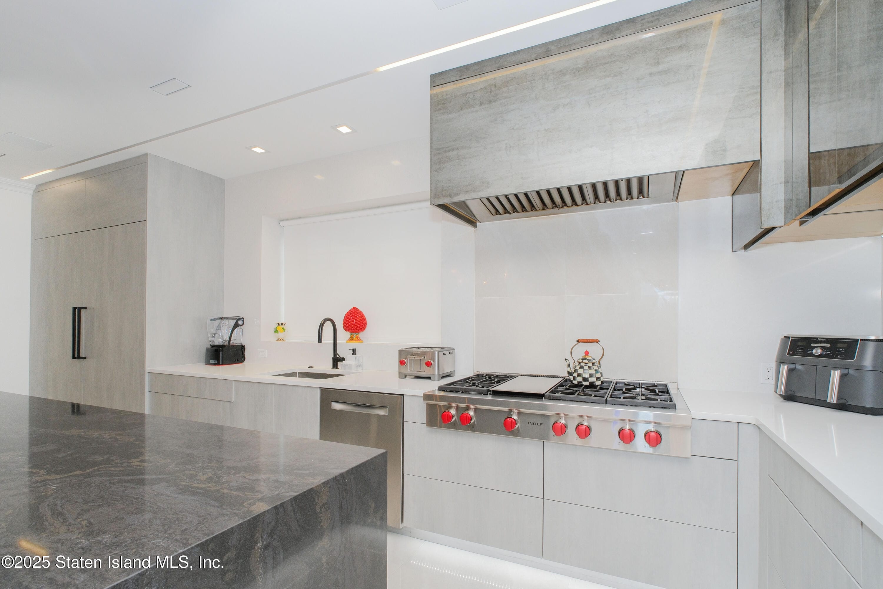 2404 Royce Street, Brooklyn, NY, 11234 image 10