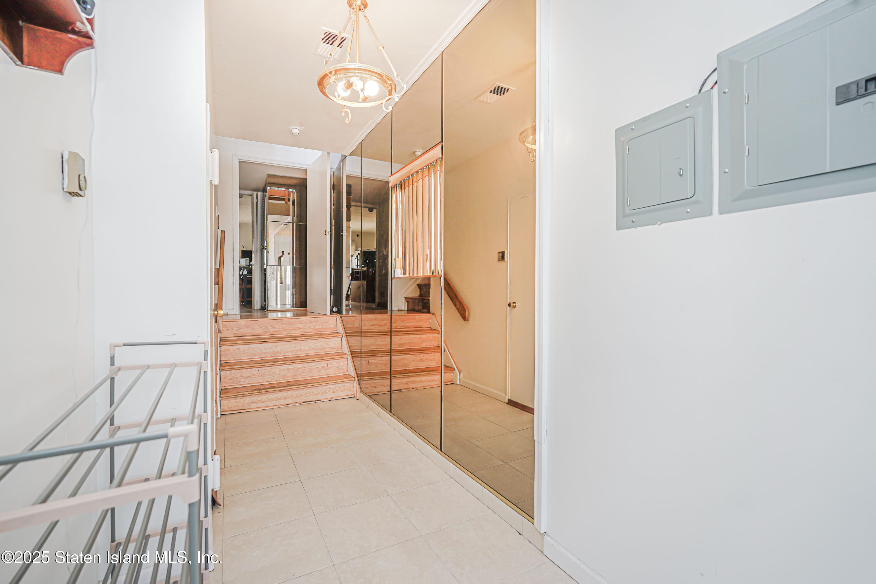 228 Nome Avenue Image 3