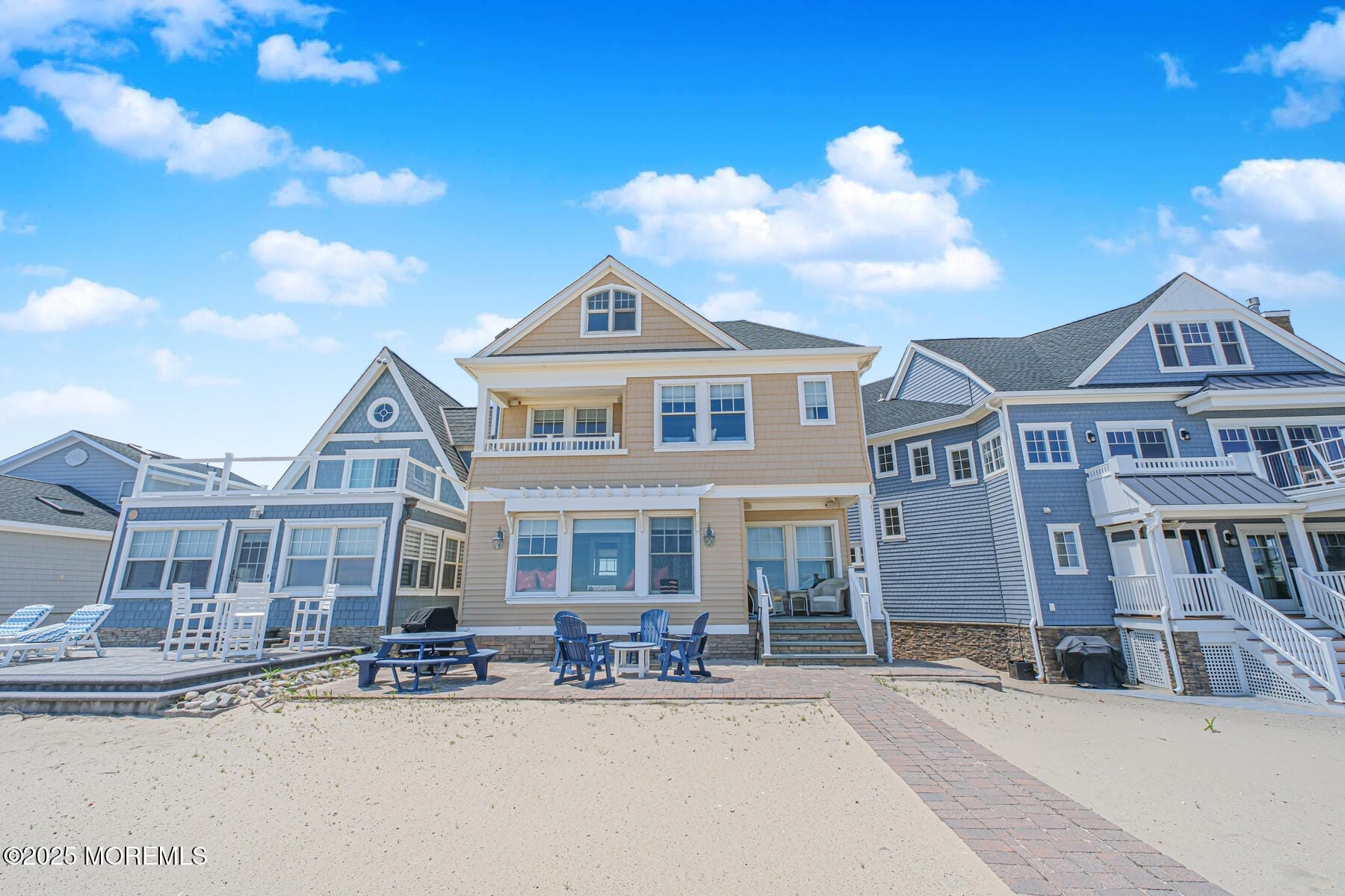 257 Beachfront Image 2