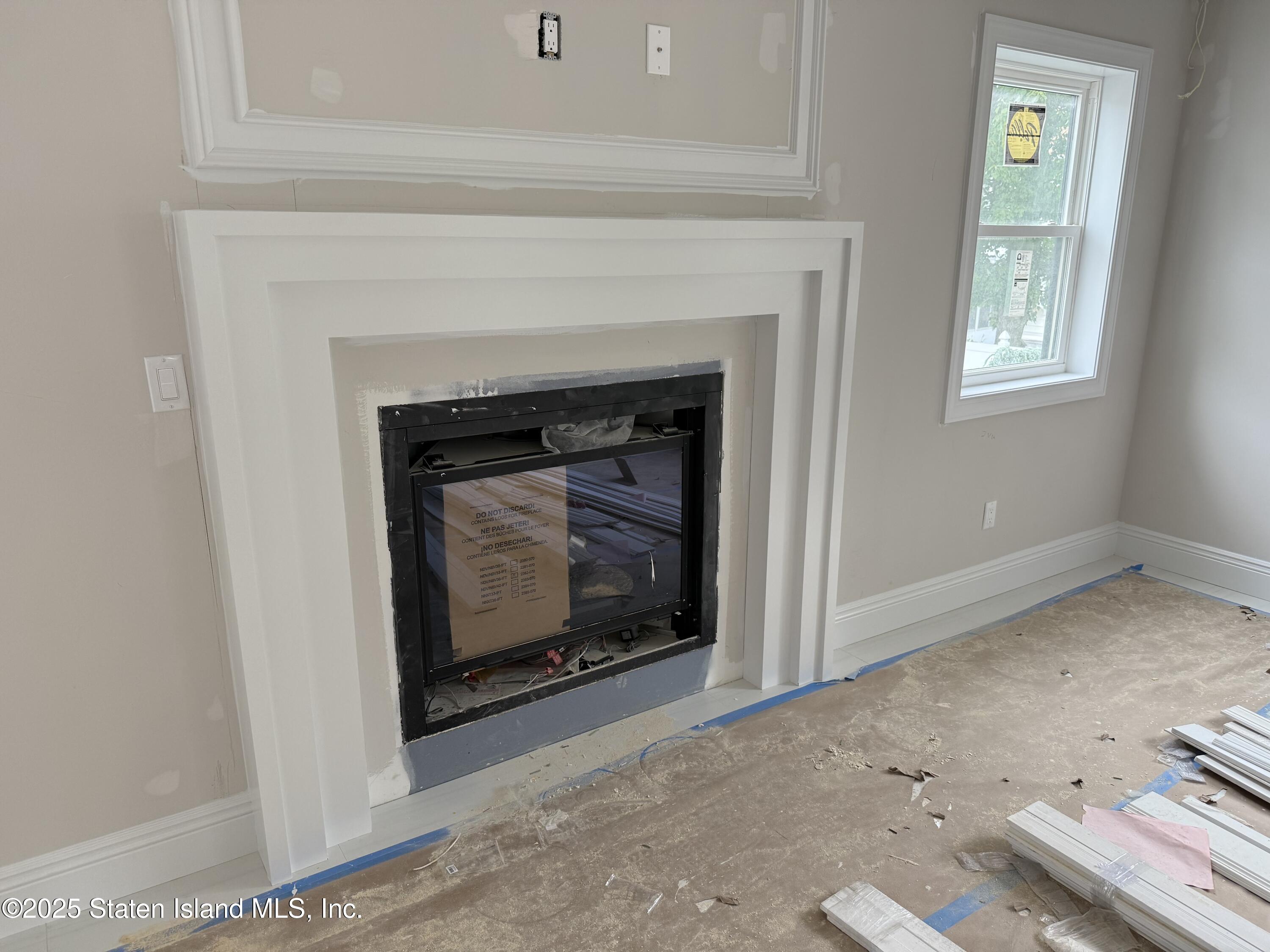1051 Edgegrove Avenue Image 3
