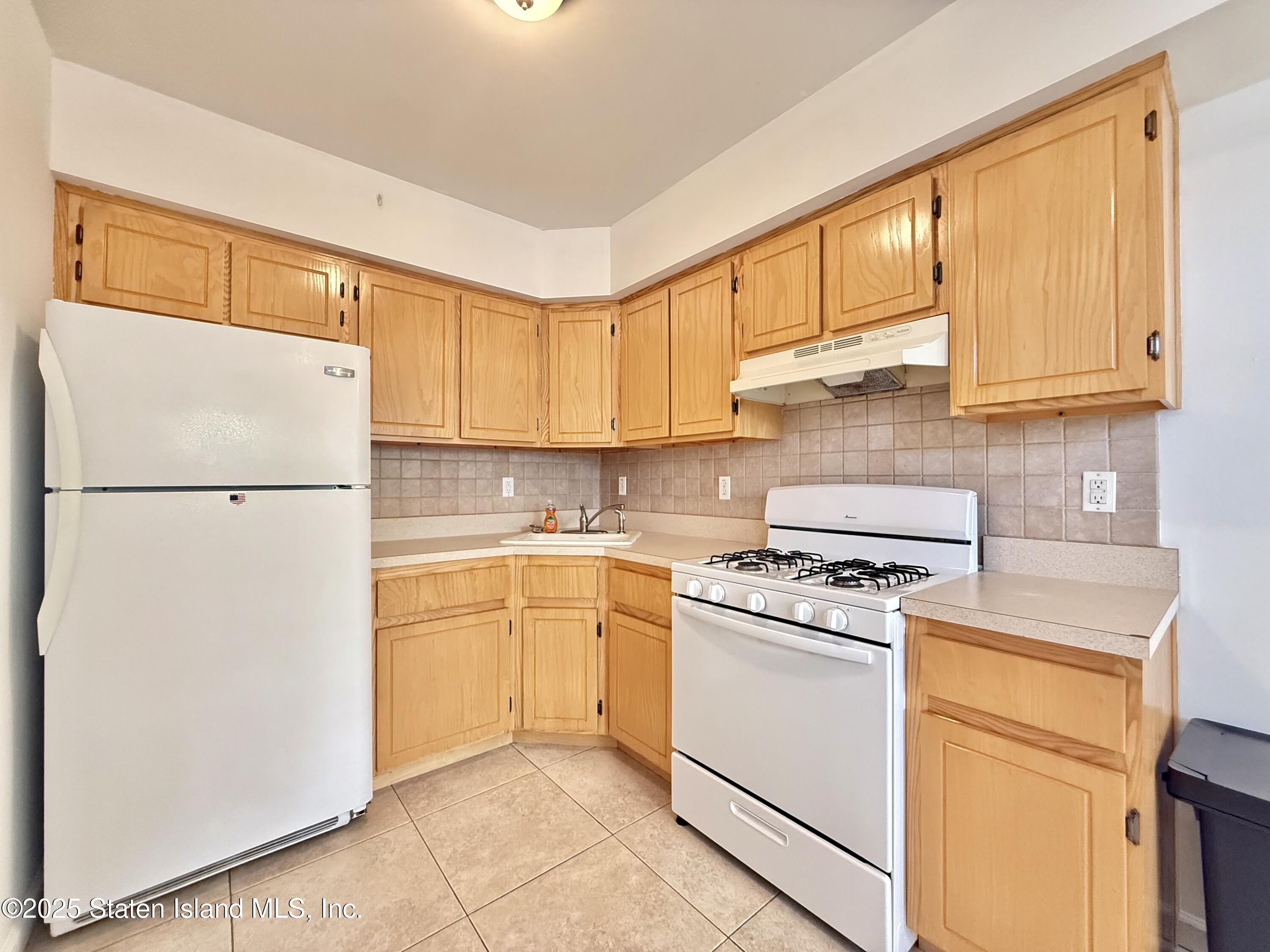 629 Marcy Avenue, Staten Island, NY, 10309 image 32