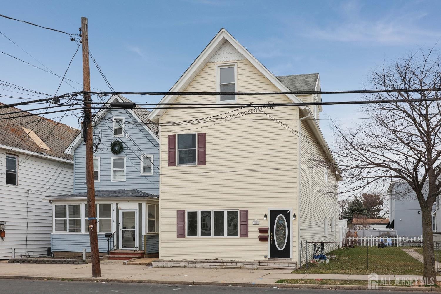 123 S Stevens Avenue Image 1