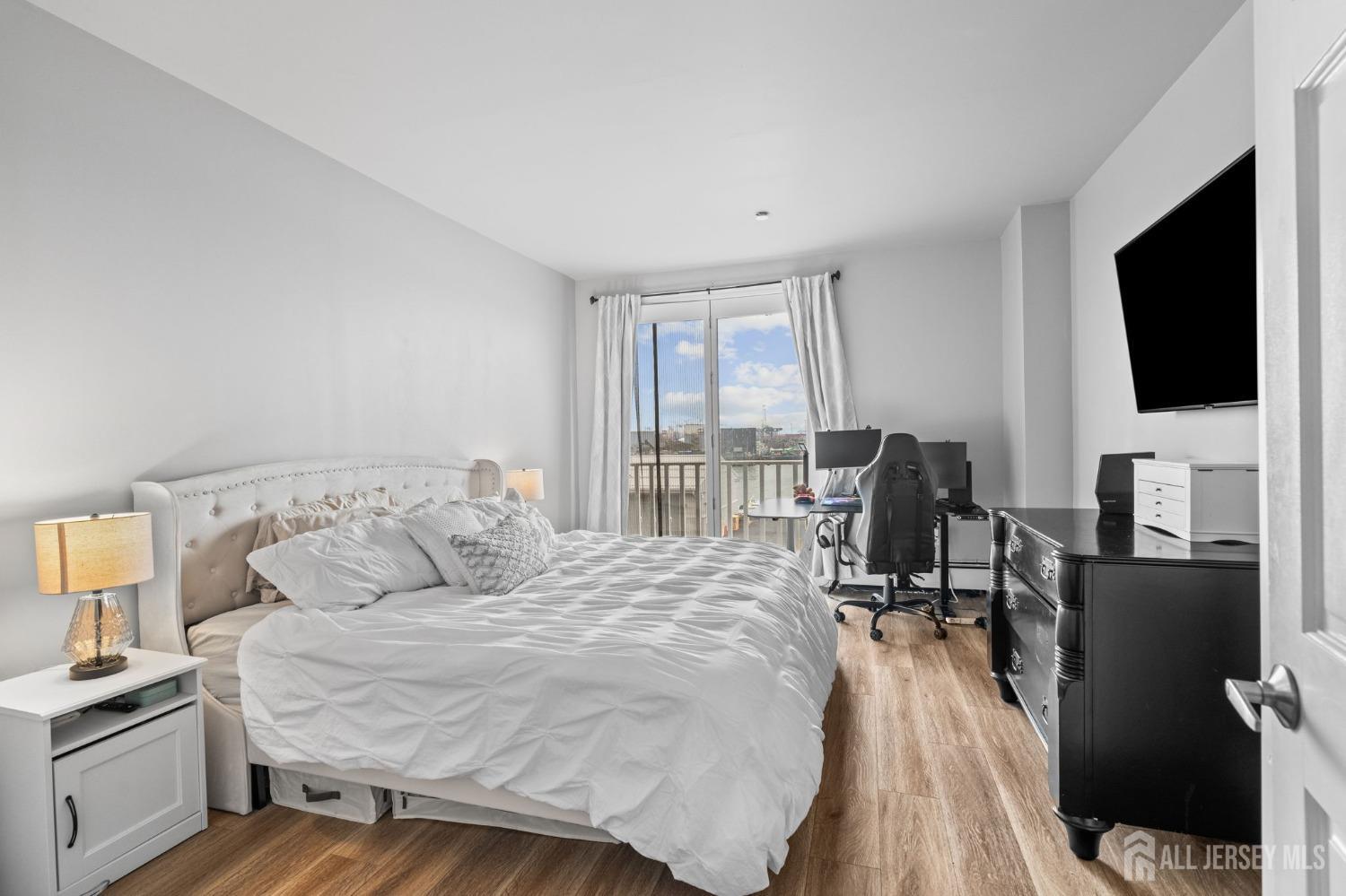 100 Shearwater Court 31, Jersey City, NJ, 07305 image 25