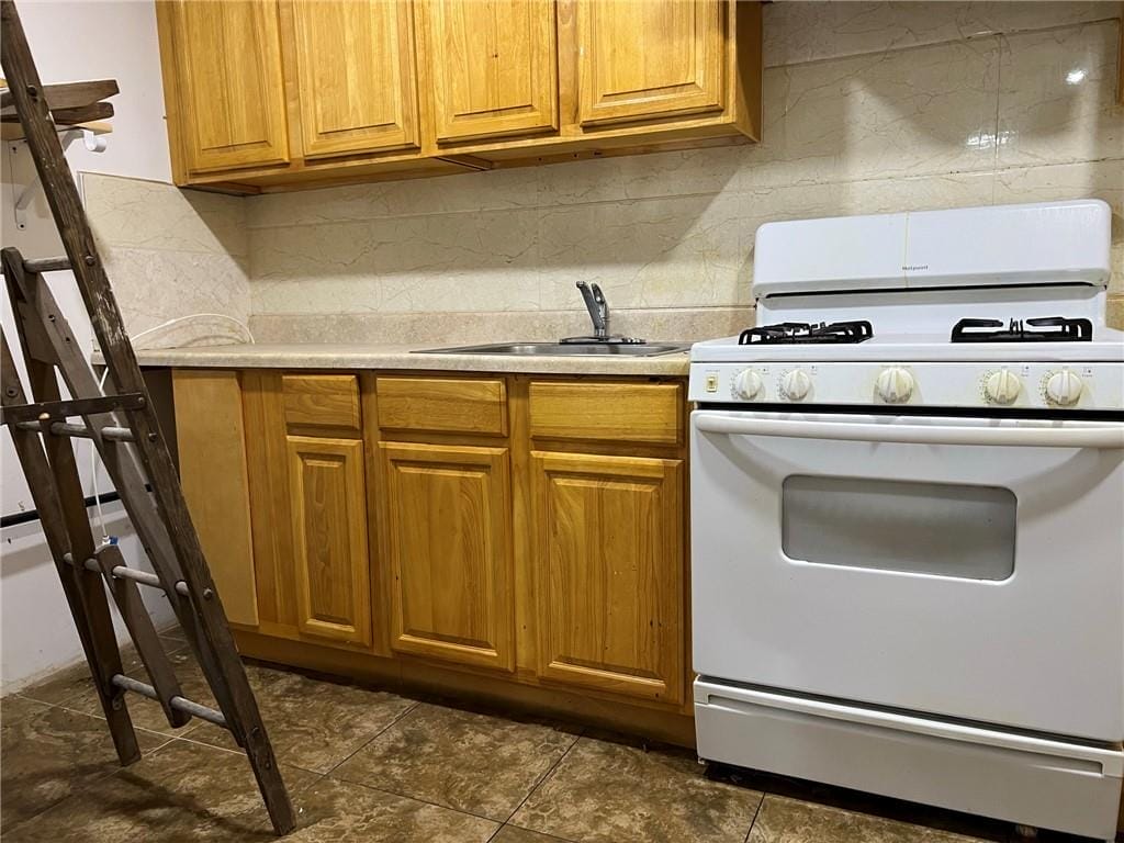 58-94 Grand Avenue, Queens, New York, 11378 image 34