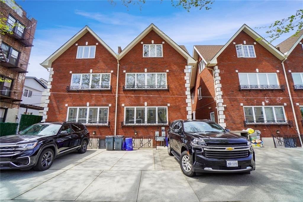 1736 East 2nd Street Image 2