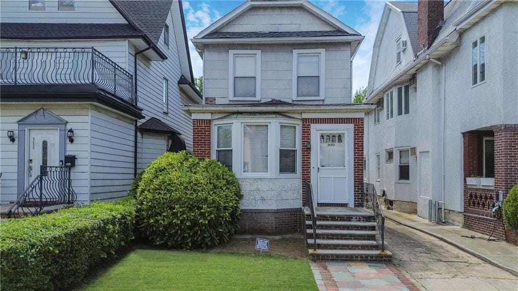 950 East 10th Street Image 2