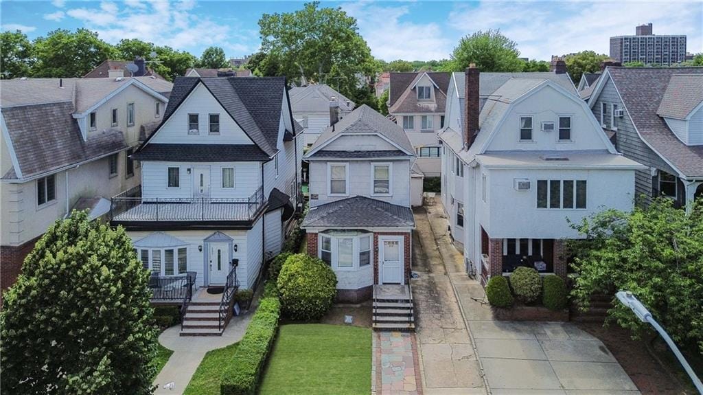 950 East 10th Street Image 3