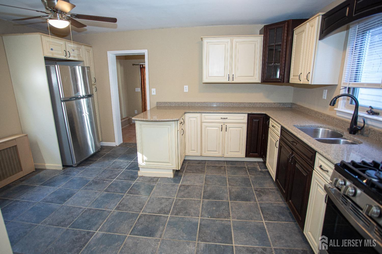 51 Shadyside Avenue, Old Bridge, NJ, 08879 image 11