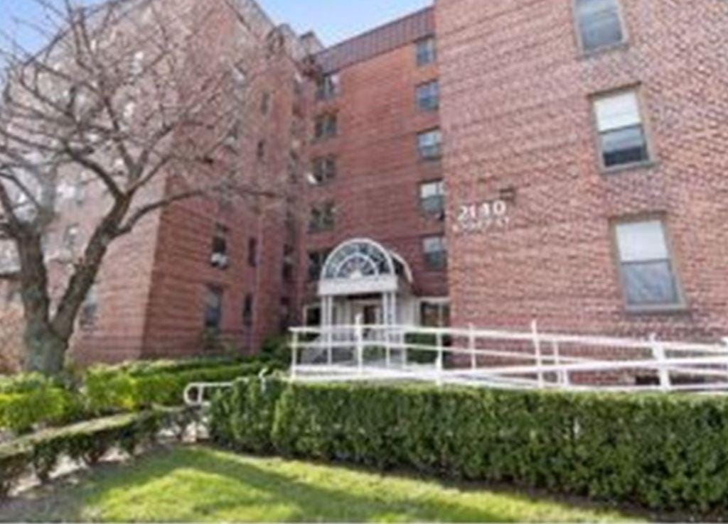 2140 Knapp Street 3E, Brooklyn, New York, 11229