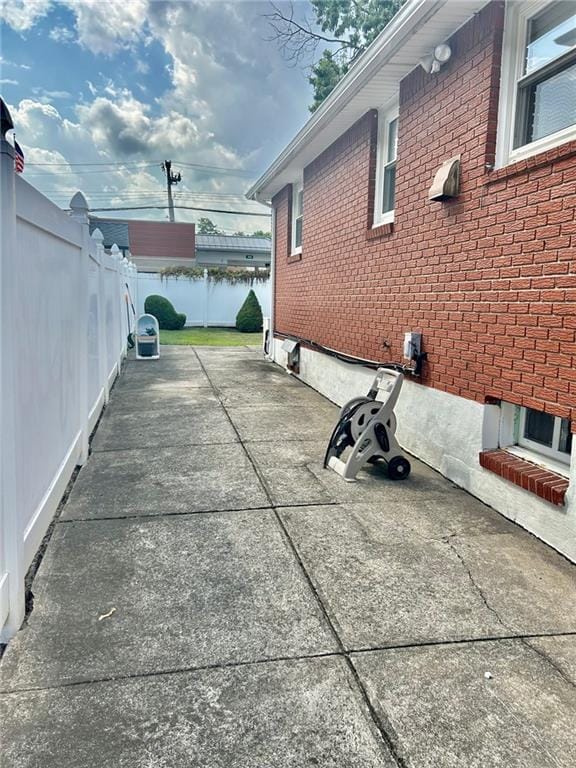 57 Jerome Road, Staten  Island, New York, 10305 image 16