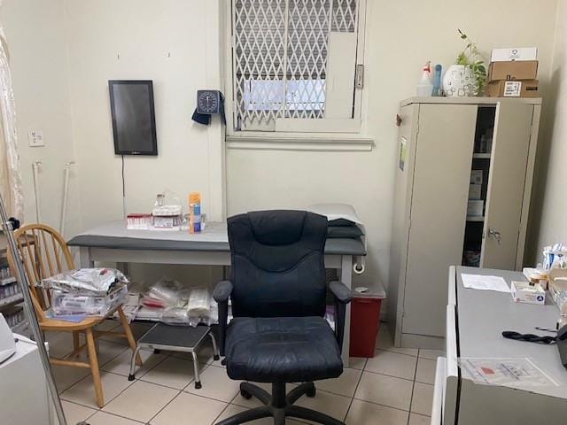 2000 Kings Highway Image 2