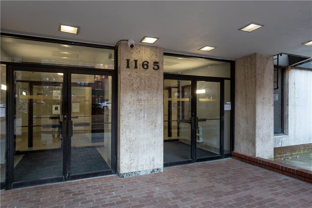 1165 East 54th Street 4S Image 5