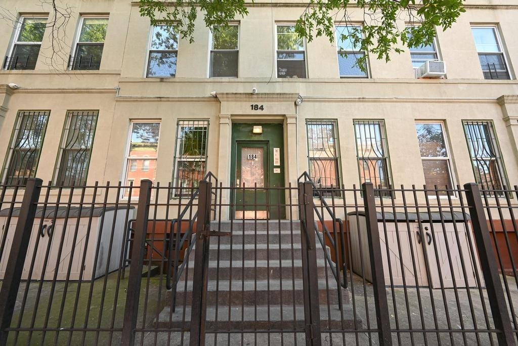 184 Hull Street C, Brooklyn, New York, 11233 image 20