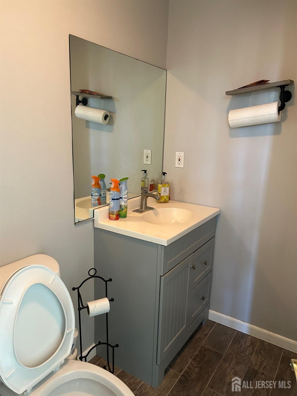 1967 Oak Tree Road, Edison, NJ, 08820 image 9