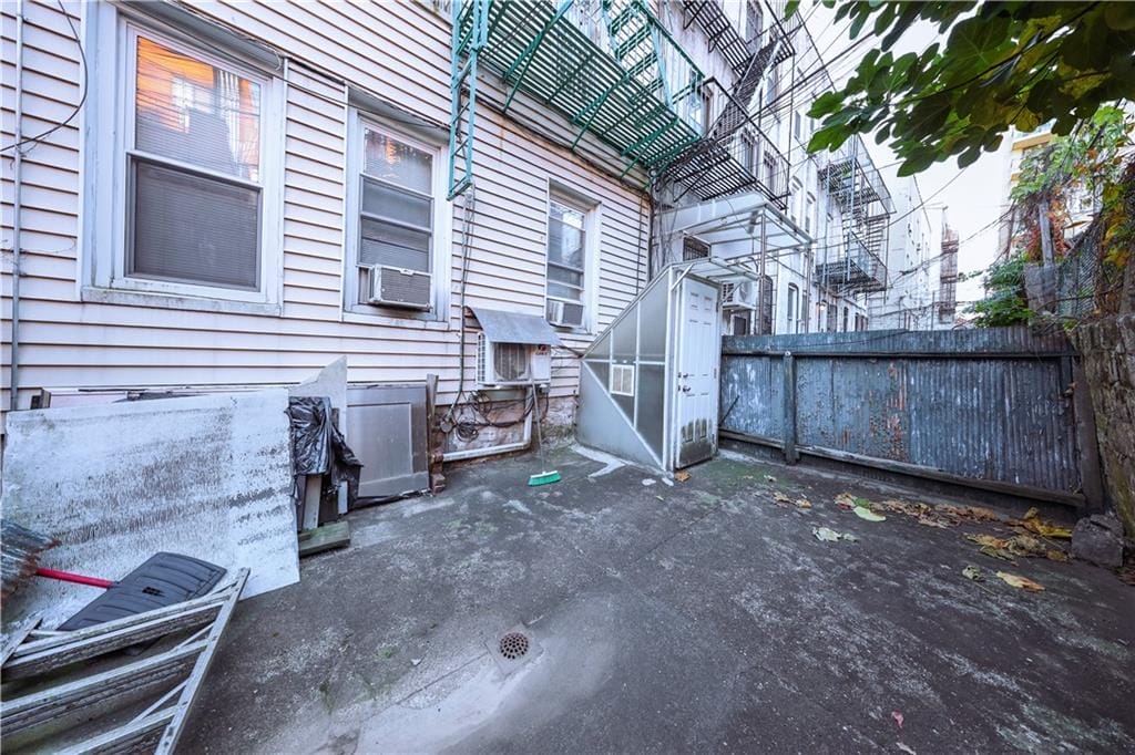 729 59th Street, Brooklyn, New York, 11220 image 32