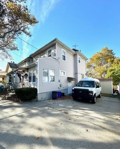69 Wadsworth Avenue Image 2