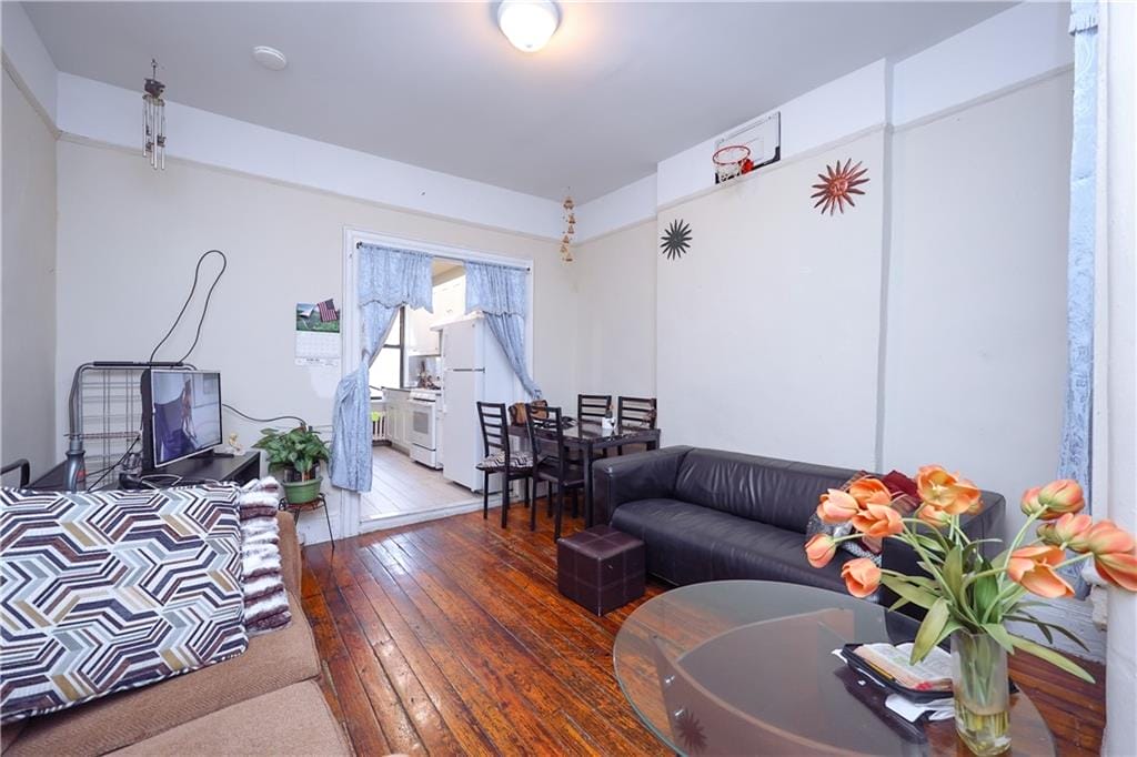 543 49th Street Image 3