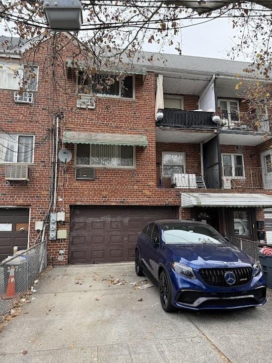 2075 East 55th Street Image 2