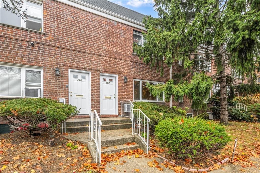 284 Bay 19th Street A Image 2