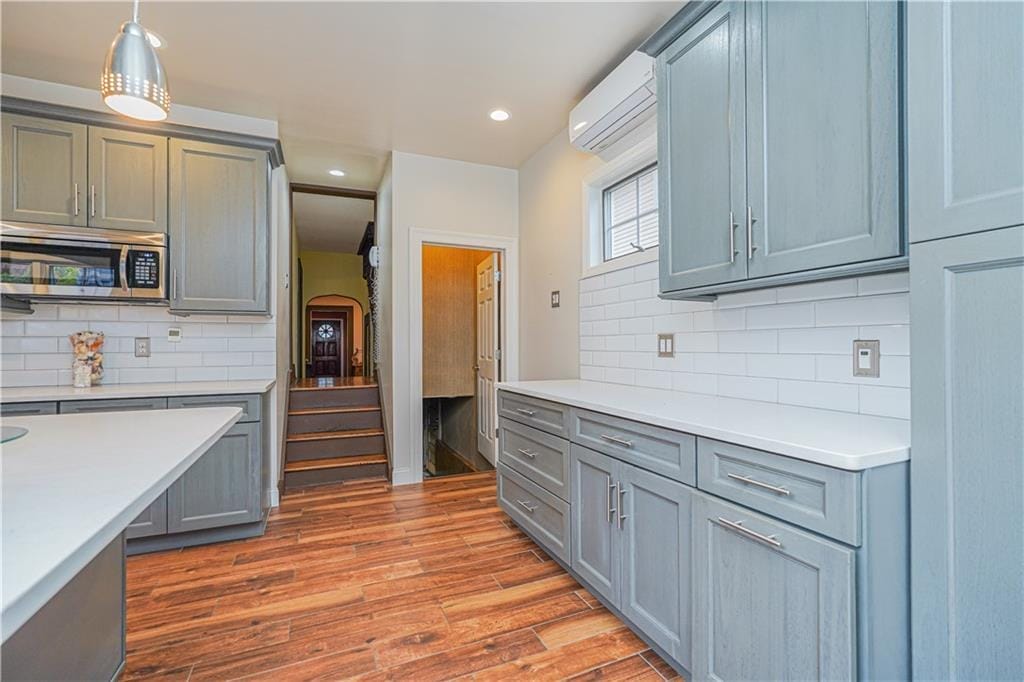 33 Wellington Court, Brooklyn, New York, 11230 image 11