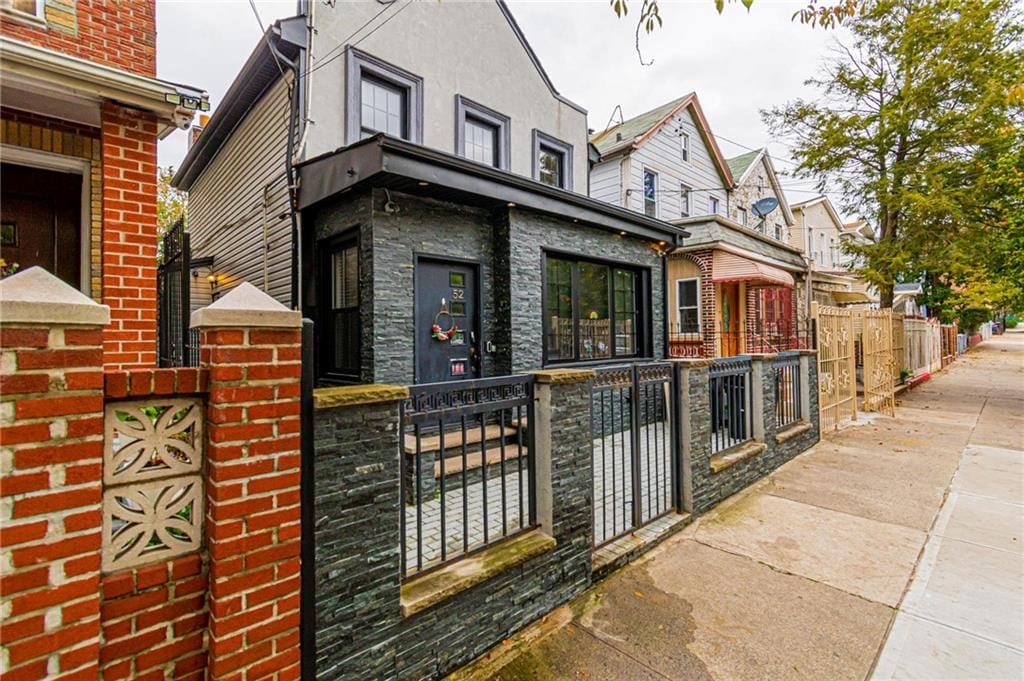 52 Bradford Street, Brooklyn, New York, 11207 image 14