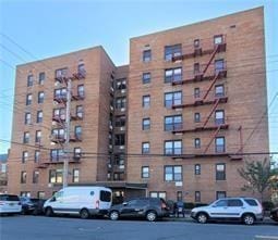 2330 Voorhies Avenue 1C Image 1