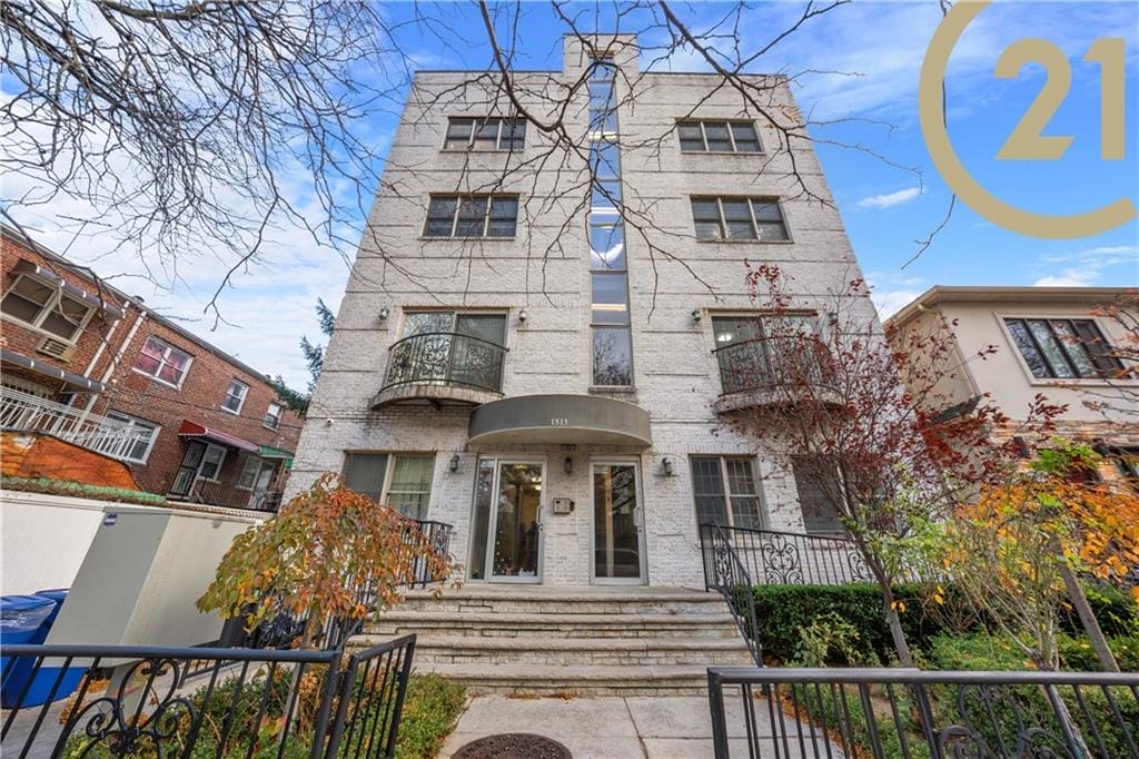 1515 West 4th Street 2R Image 1