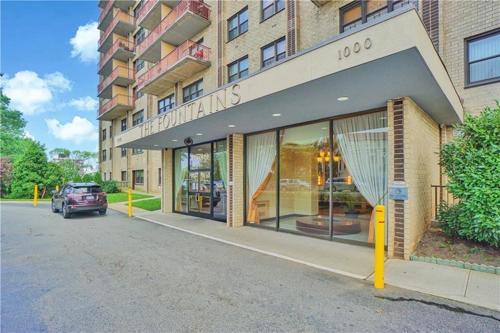 1000 Clove Road 6P, Staten  Island, New York, 10301 image 17