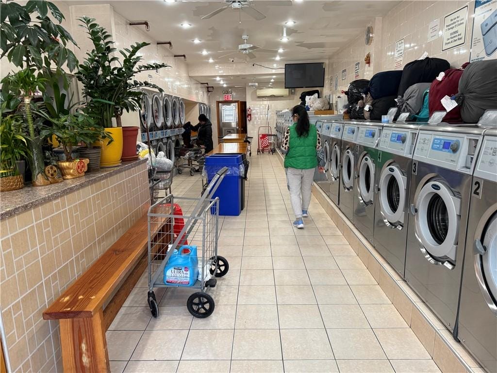 2122 Gravesend Neck Road Image 2