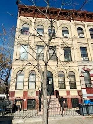 327 Vernon Avenue, Brooklyn, New York, 11206 image 15