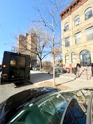 327 Vernon Avenue, Brooklyn, New York, 11206 image 18