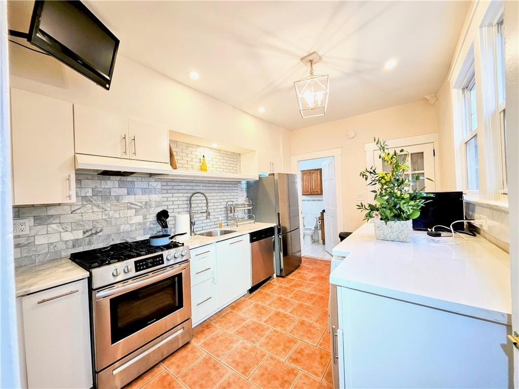 674 Castleton Avenue, Staten  Island, New York, 10301 image 11