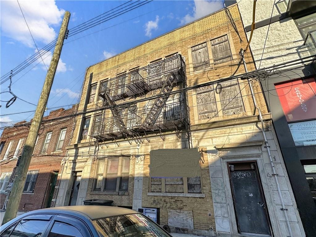 2869 West 17th Street Image 1