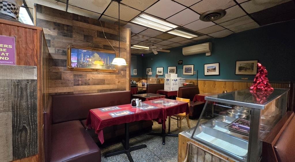 637 Bay Street Image 3