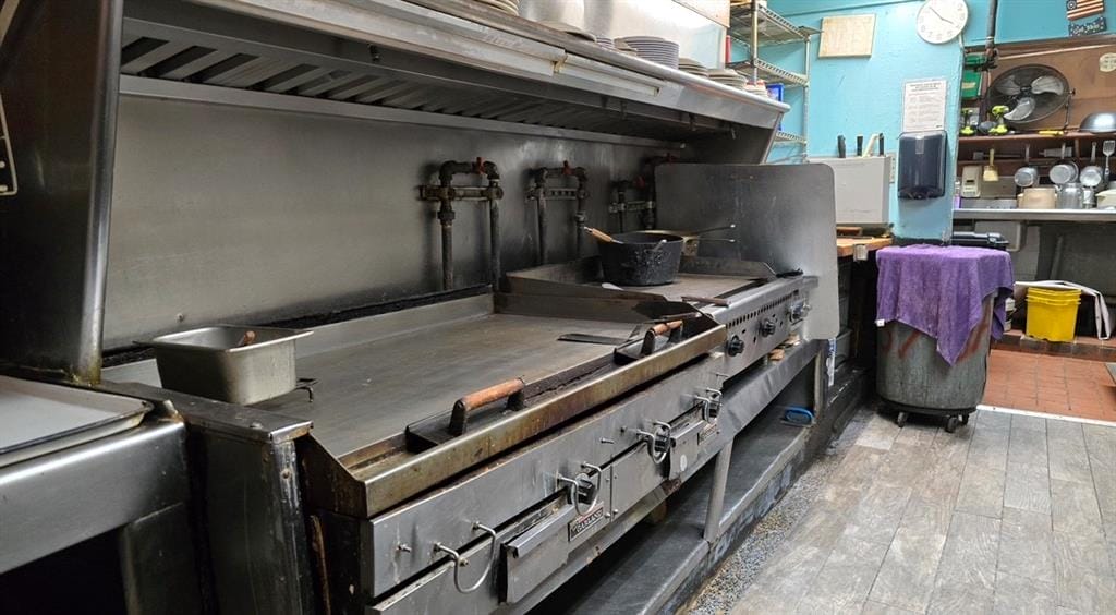 637 Bay Street, Staten  Island, New York, 10304 image 8