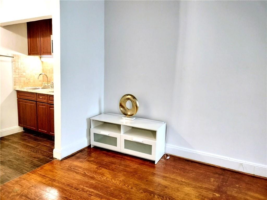 334 East 53rd Street 3A Image 3
